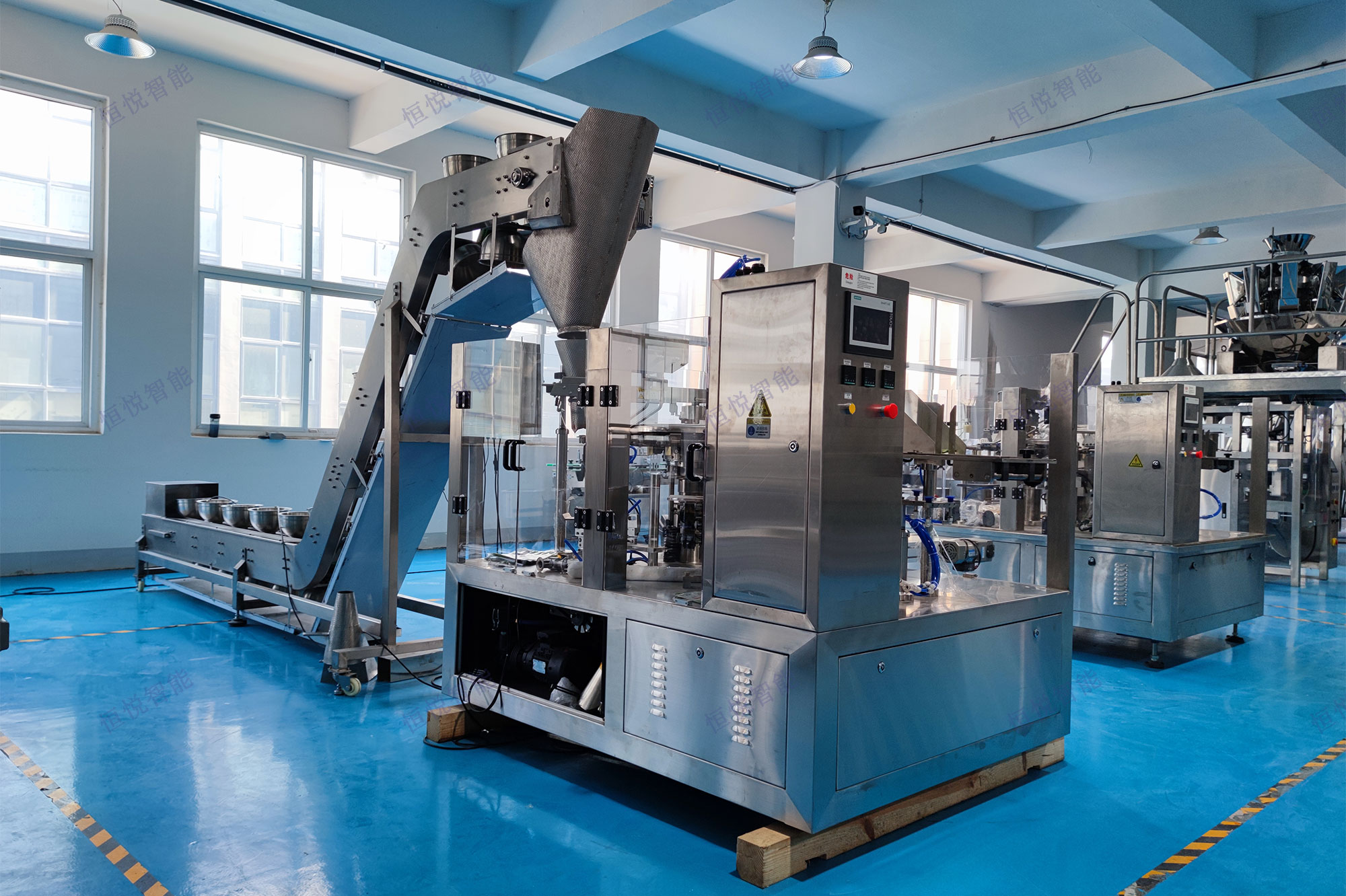 自動稱重式預製菜蜜桃久久久久久是預製菜工業化生產的核心設備