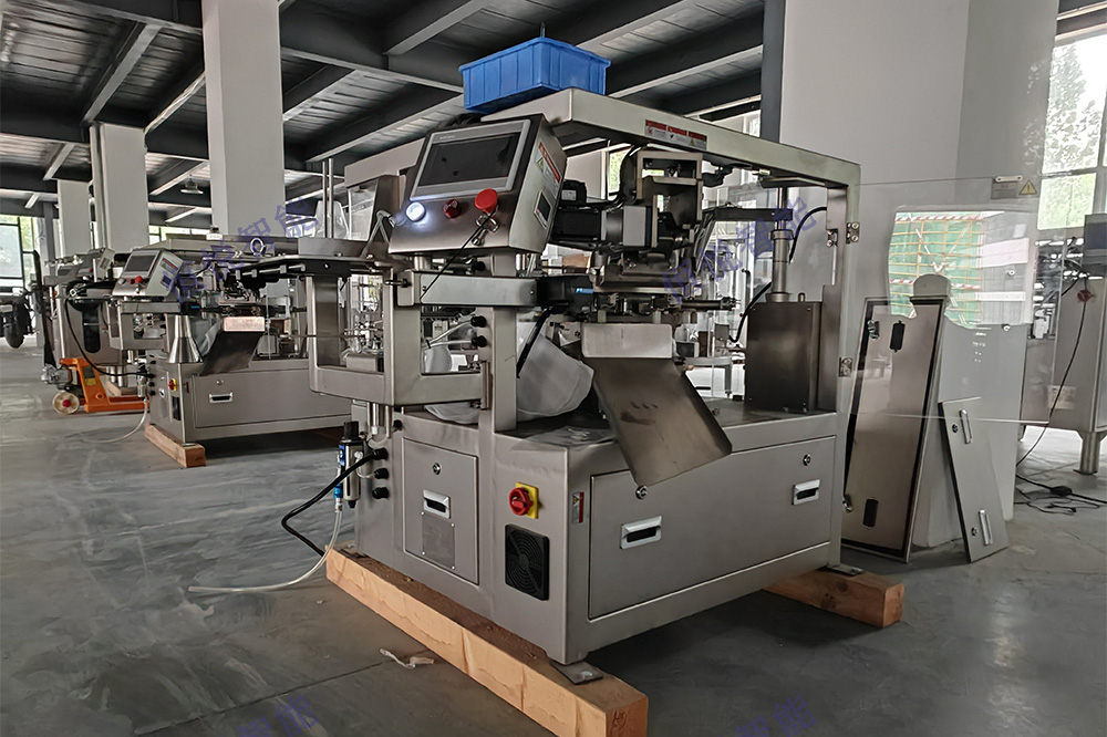 全自動給袋式醬體蜜桃久久久久久整機設計符合GMP標準