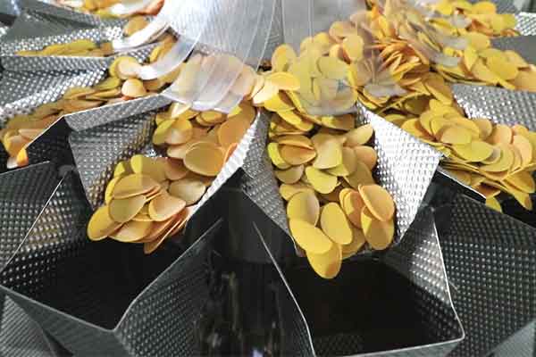 全自動定量稱重蜜桃久久久久久配套的電子組合秤